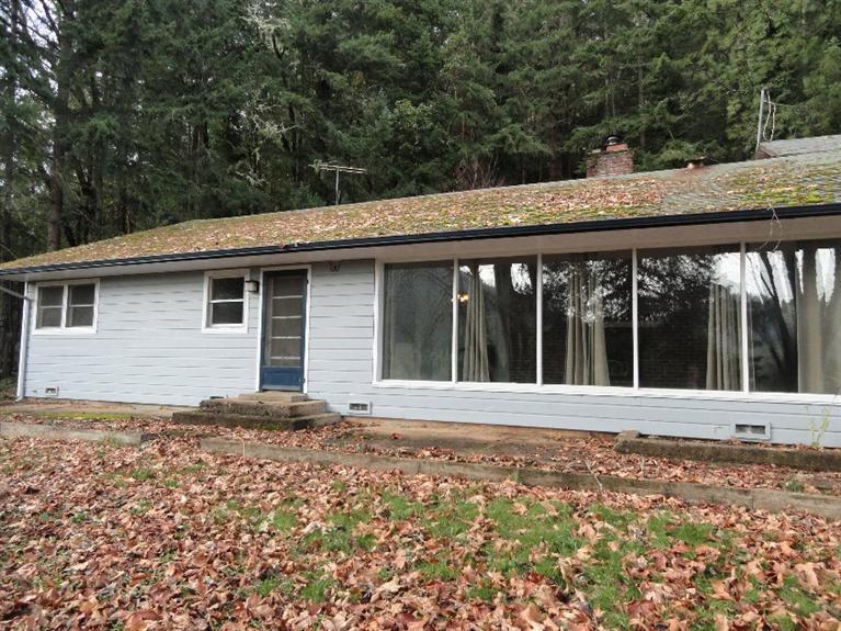 8901 Azalea-Glen Road Glendale, OR 97442 - Photo 4 of 35 Additional Photo