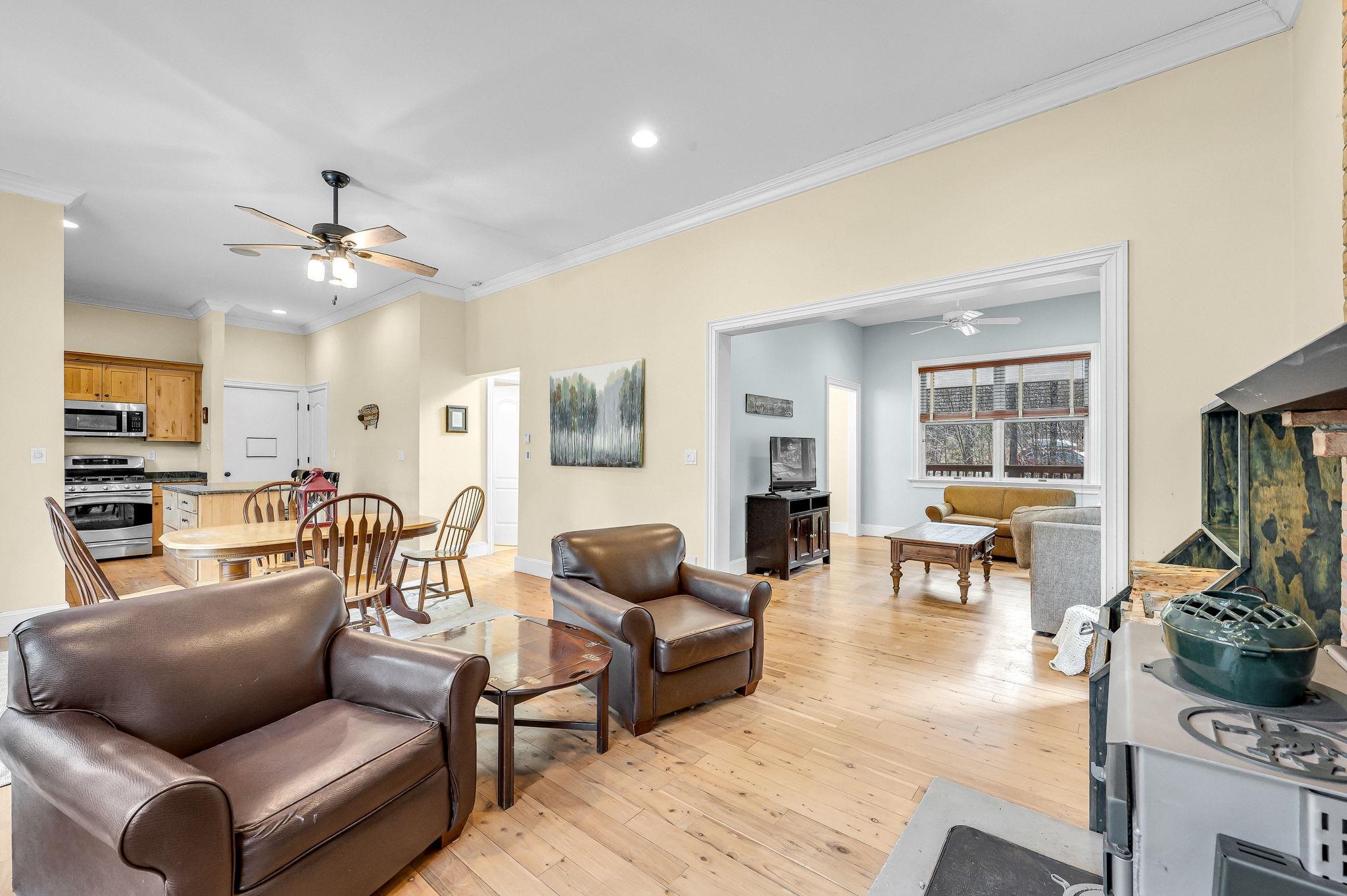 556 Sawmill Road Wardsboro, VT 05360 - Photo 11 of 31