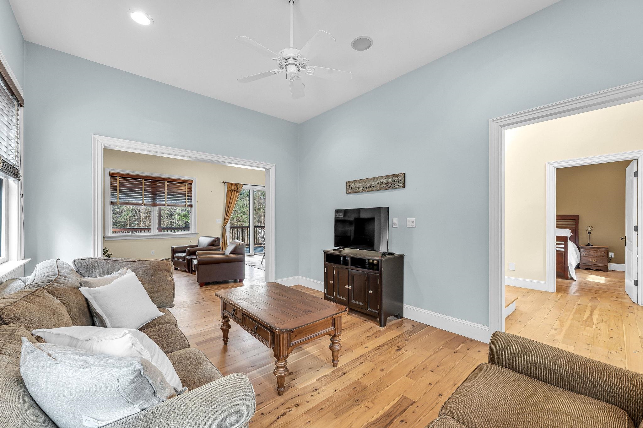 556 Sawmill Road Wardsboro, VT 05360 - Photo 4 of 31