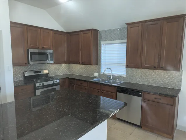 $2,190 | 3651 Raintree Village Drive, Katy, TX 77449