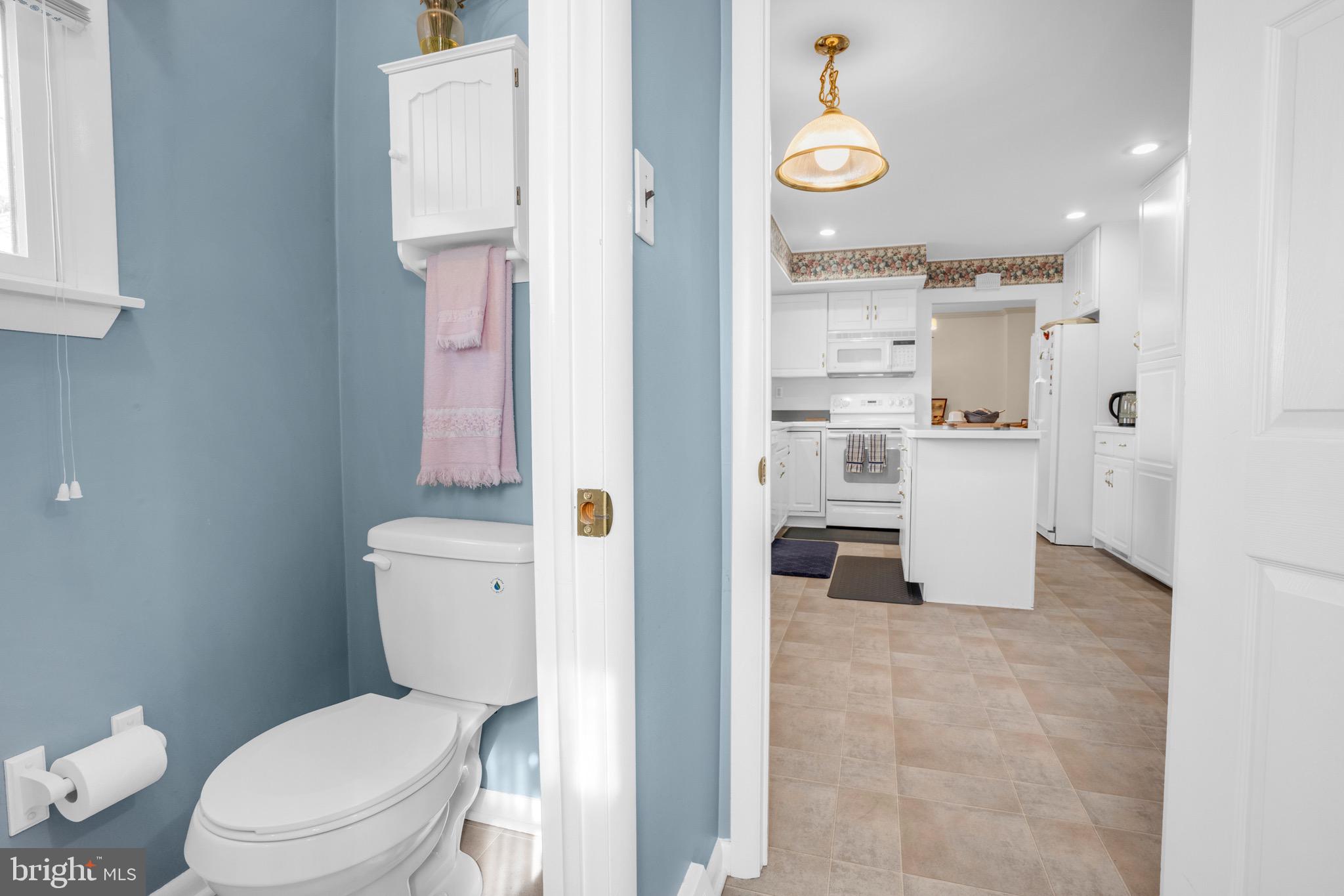 711 Springdell Road King of Prussia, PA 19406 - Photo 14 of 31 powder room