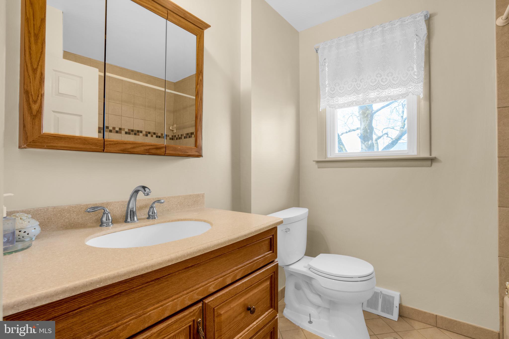 711 Springdell Road King of Prussia, PA 19406 - Photo 15 of 31 upstairs hall bath