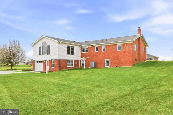 $489,900 | 1665 Stoneburner Road, Edinburg, VA 22824