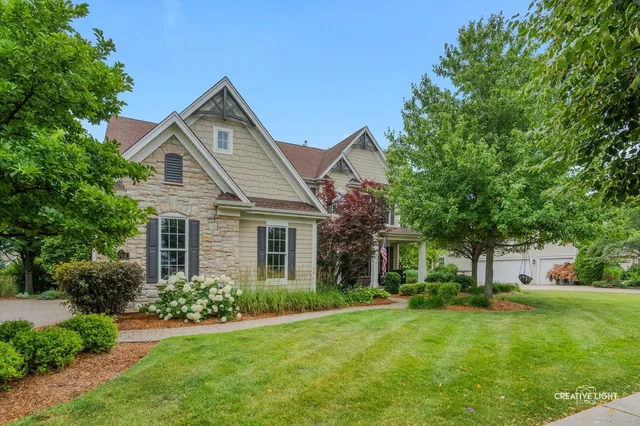 $875,000 | 3704 Heathmoor Drive, Elgin, IL 60124