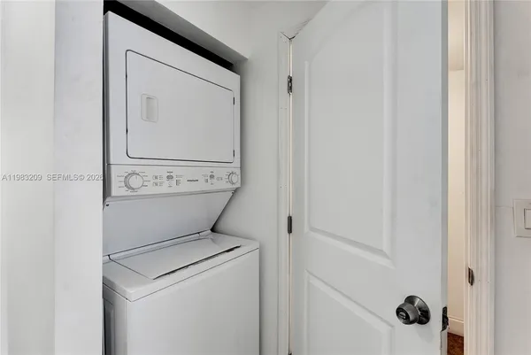 $2,499 | 107 Stirling Road, Dania Beach, FL 33004