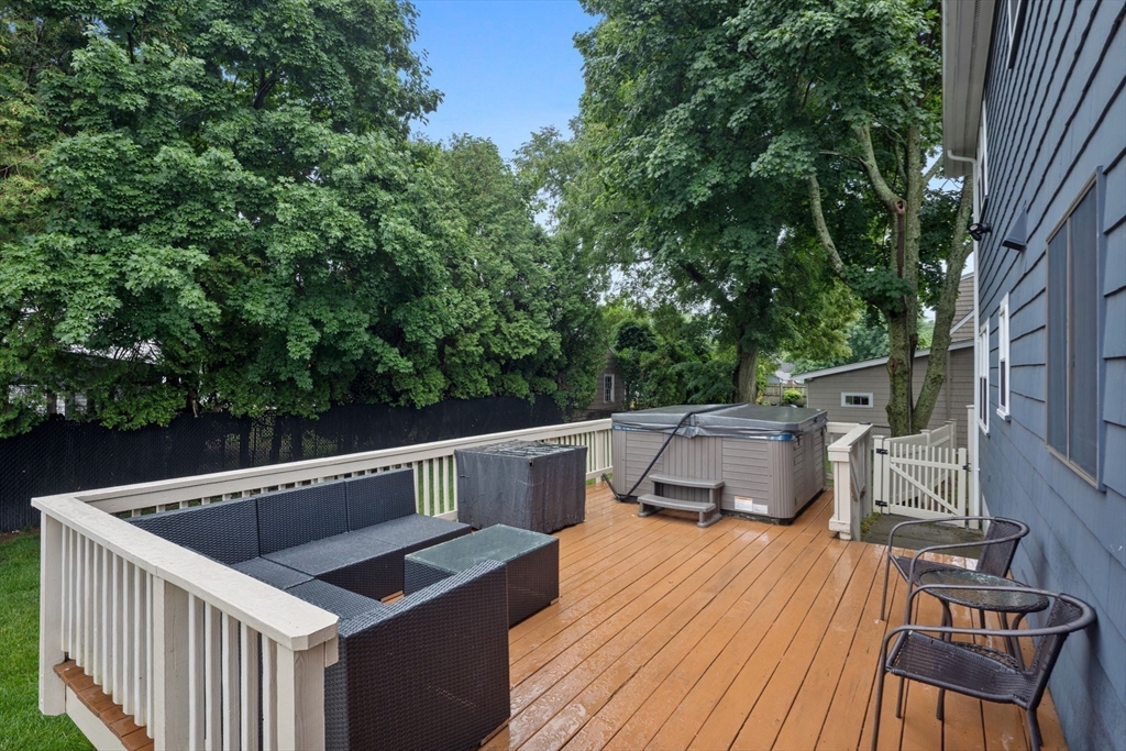 47 Brook Drive Lynnfield, MA 01940 - Photo 23 of 28