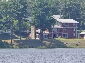 $3,750 | 1082 Greenwich Avenue, Warwick, RI 02886