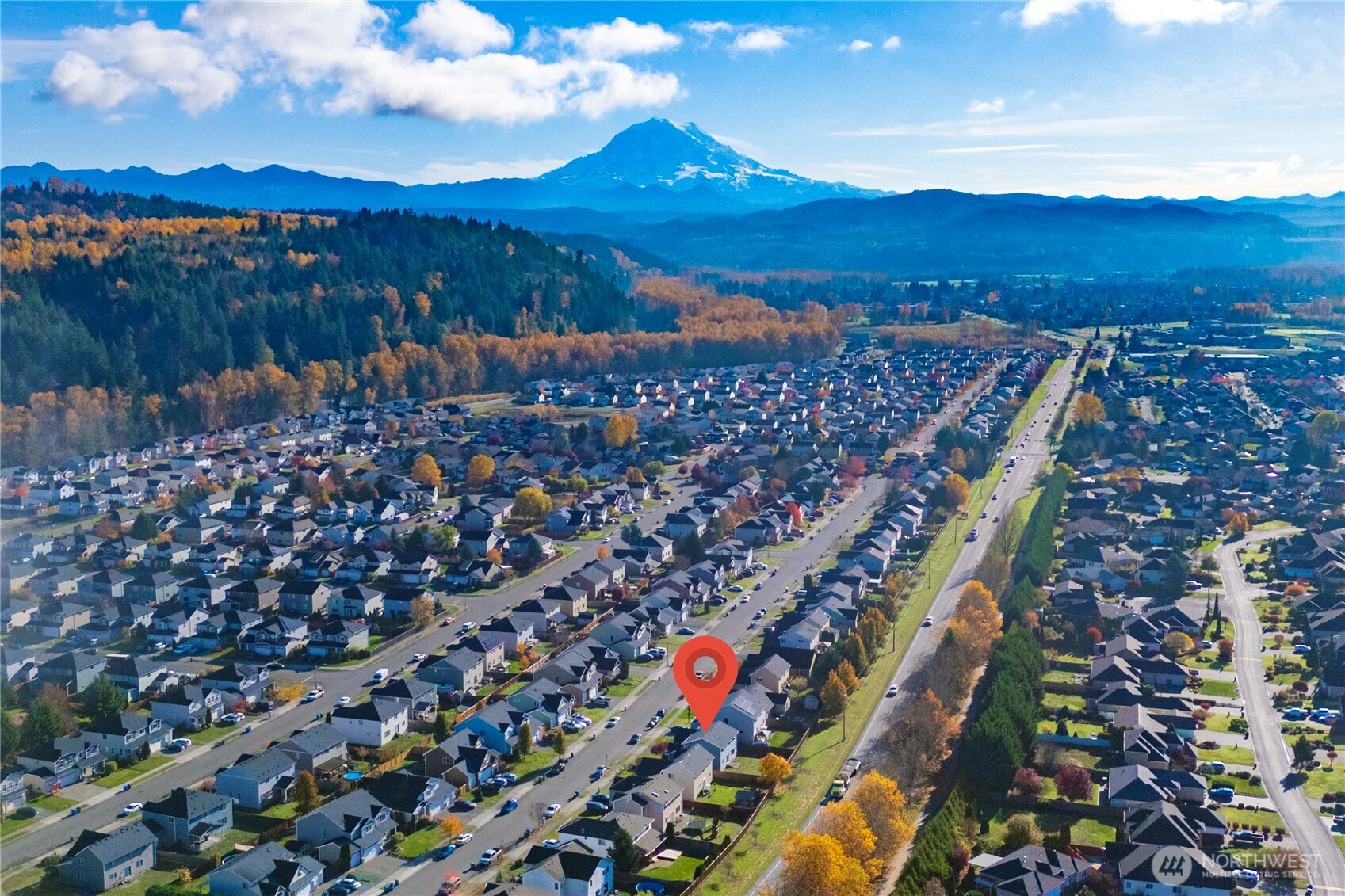 1503 Riddell Avenue Northeast Orting, WA 98360 - Photo 35 of 40 a view of city and mountain