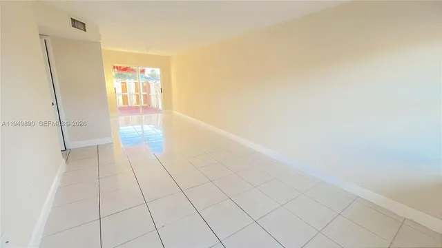 $2,700 | 5461 West 24th Avenue, Unit 18, Hialeah, FL 33016