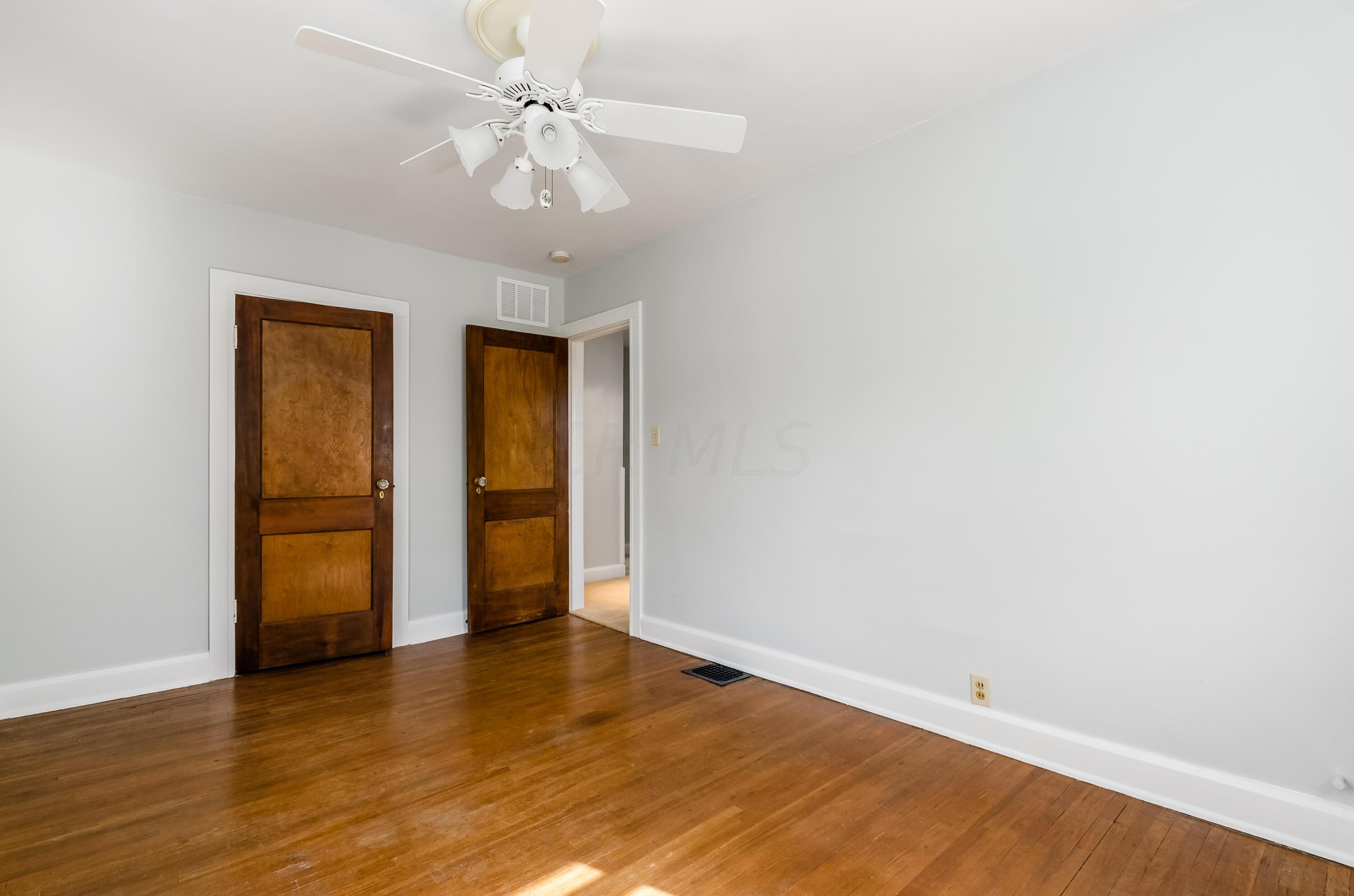 271 Brighton Road Columbus, OH 43202 - Photo 23 of 32 L_271_Brighton_Rd055