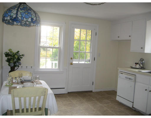 38 Nash Road Acton, MA 01720 - Photo 3 of 7 Gallery Image 3