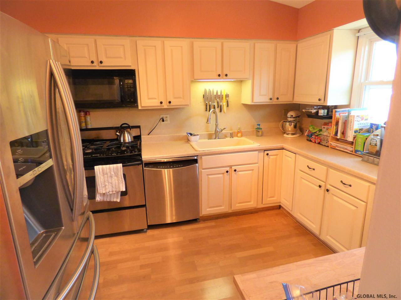 2 Garfield Place Rensselaer, NY 12144 - Photo 2 of 23 Photo 2