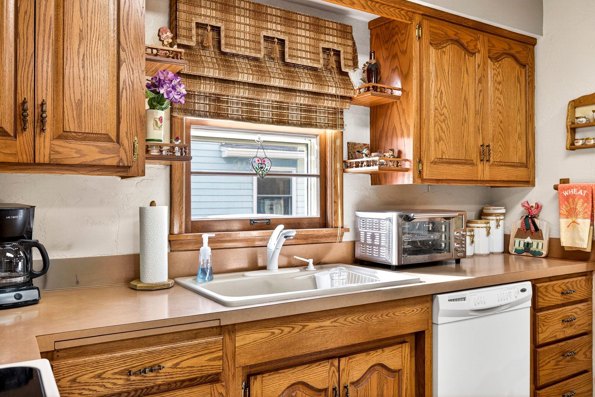 228 Frederick Street Menasha, WI 54952 - Photo 14 of 46