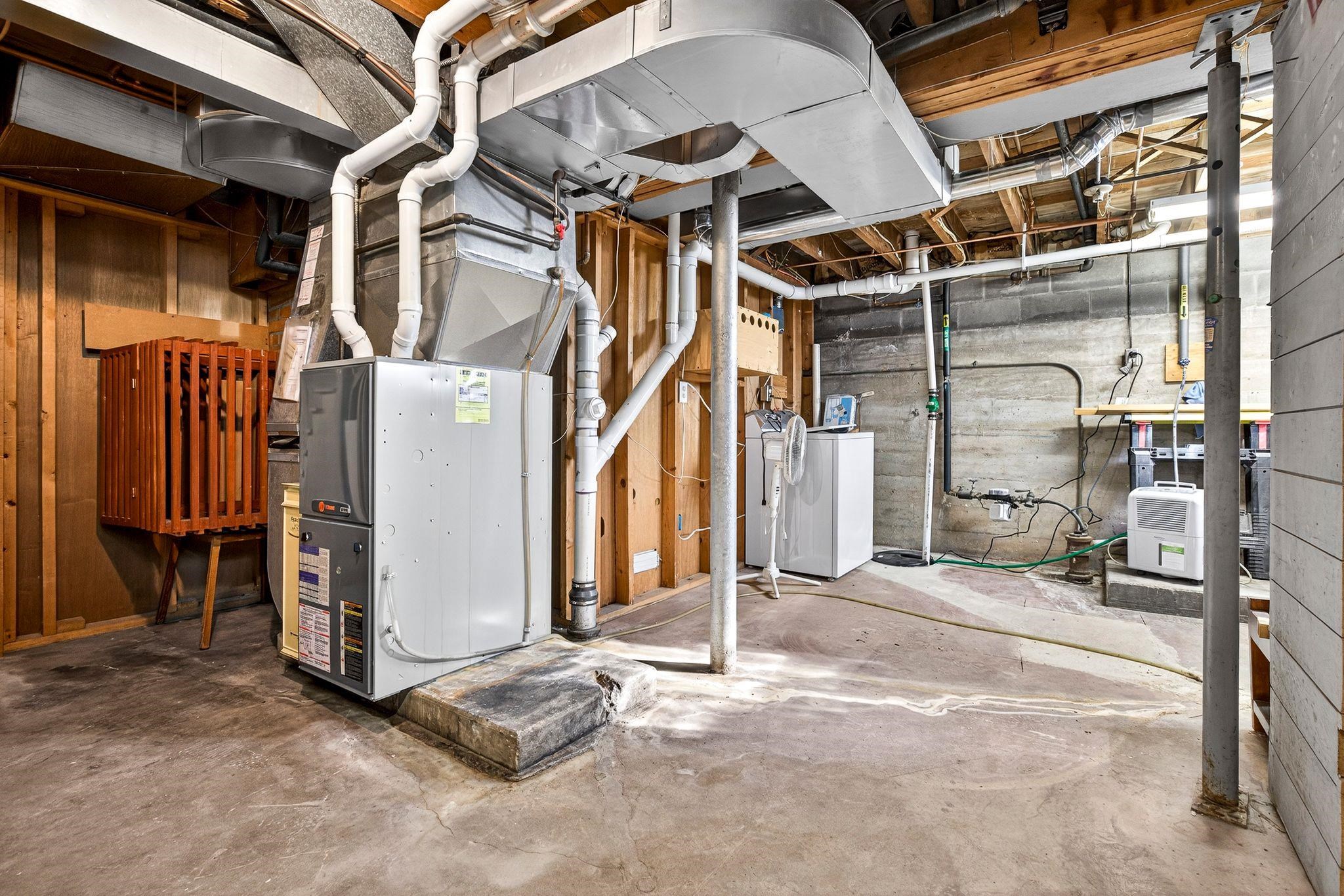 228 Frederick Street Menasha, WI 54952 - Photo 35 of 46