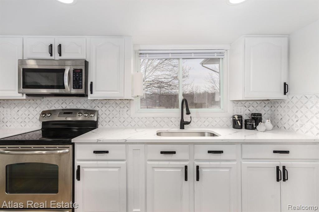 5243 Stimson Road Davison, MI 48423 - Photo 20 of 63