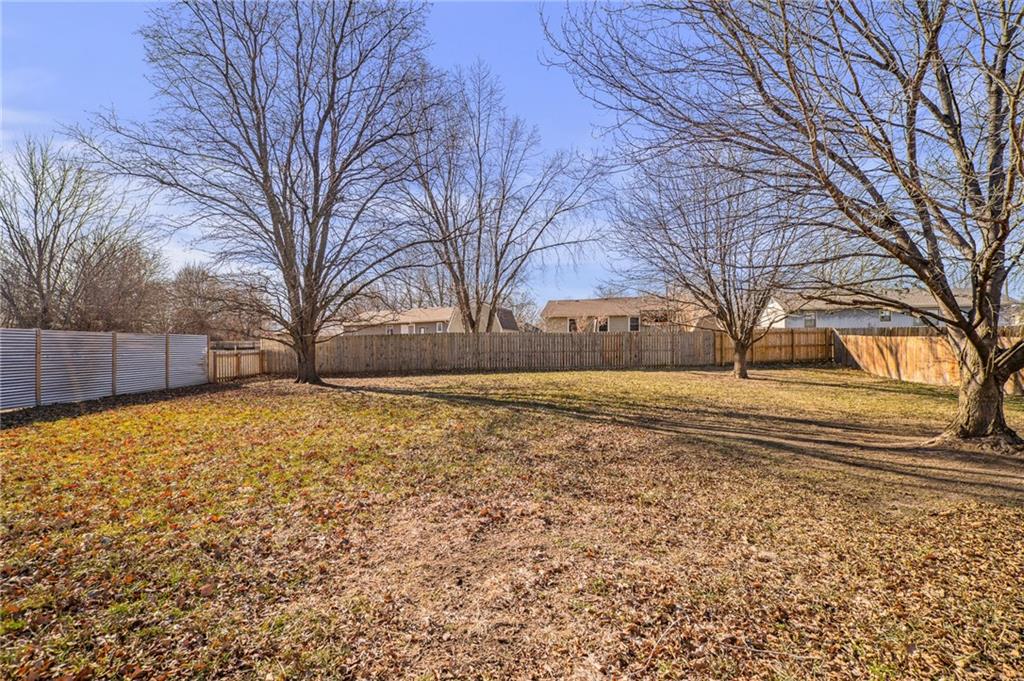 1417 Cedar Street Eudora, KS 66025 - Photo 34 of 47