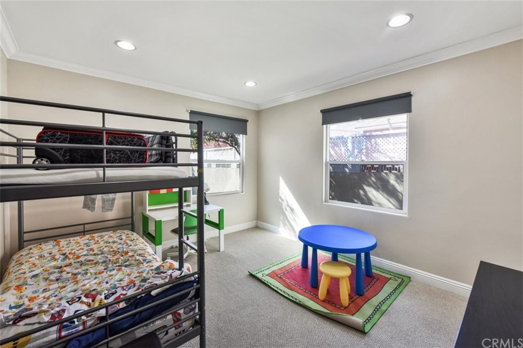 2016 West 78th Street Los Angeles, CA 90047 - Photo 9 of 26