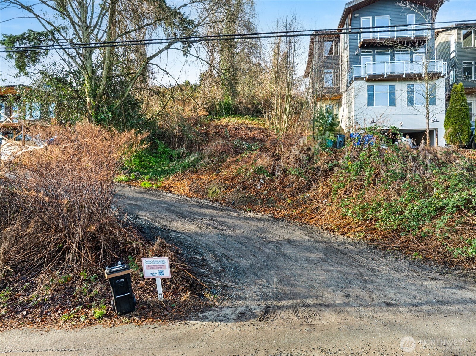 4019 Burton Place West Seattle, WA 98199 - Photo 5 of 18
