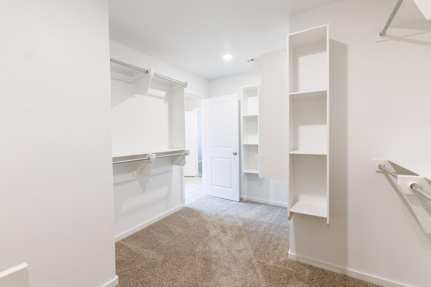 7509 26th Street Lubbock, TX 79407 - Photo 39 of 48 Primary Closet