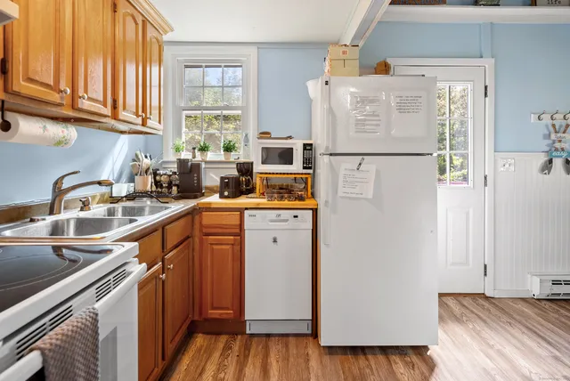 $374,900 | 71 Lake Road, Griswold, CT 06351