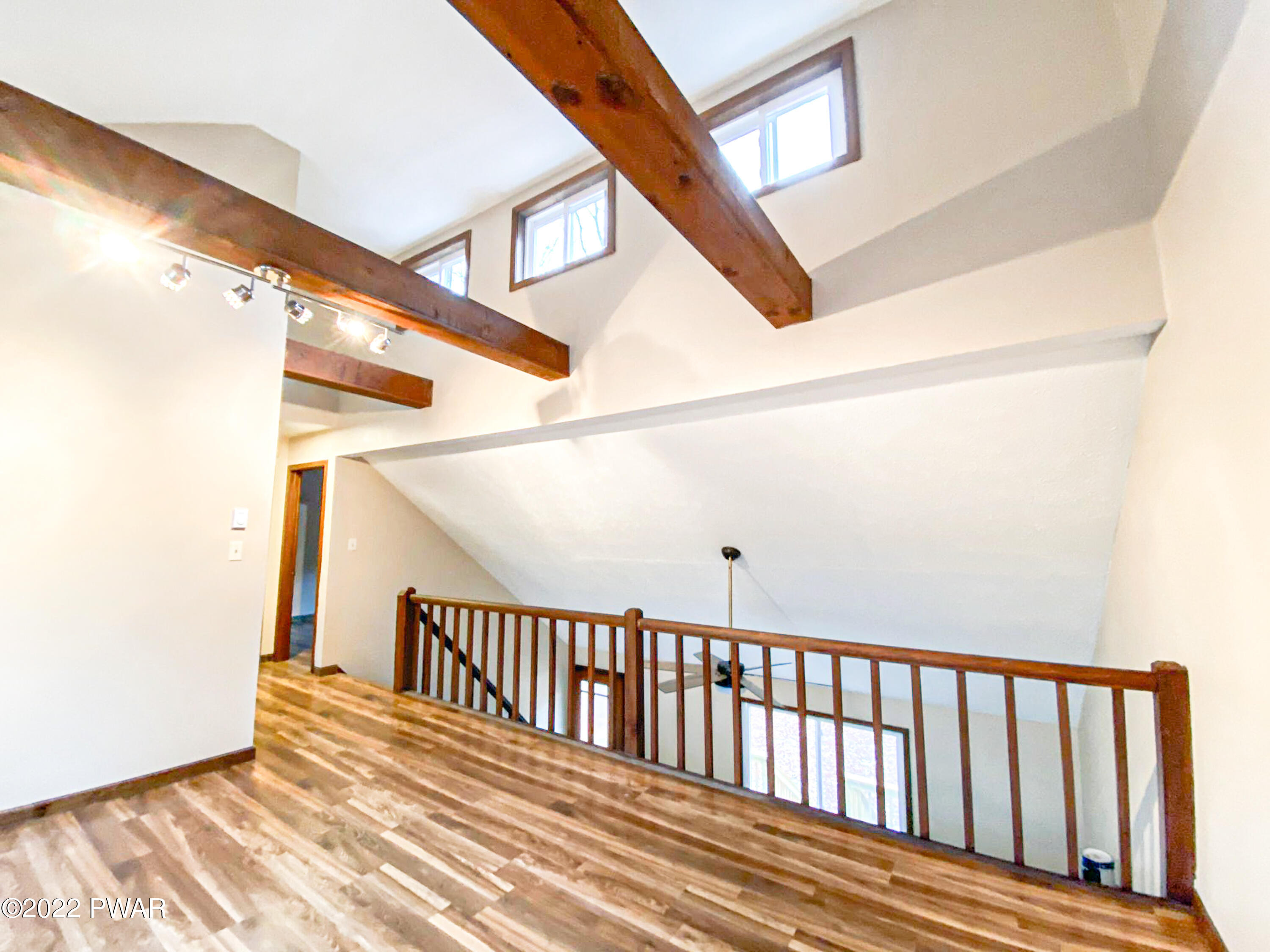 535 Big Egypt Road Bushkill, PA 18324 - Photo 11 of 42 4ed60d73-f361-4e0c-913e-ab7f605d0479