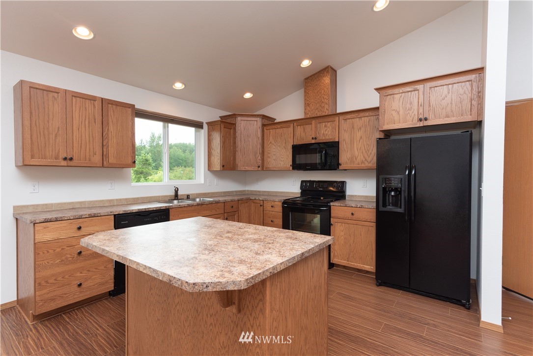587 Shanklin Road Onalaska, WA 98570 - Photo 14 of 25 Gallery Image 14
