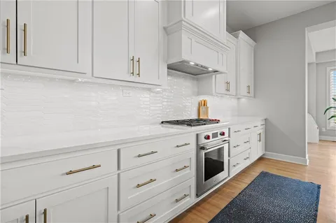 $950,000 | 15809 El Monte Street, Overland Park, KS 66224