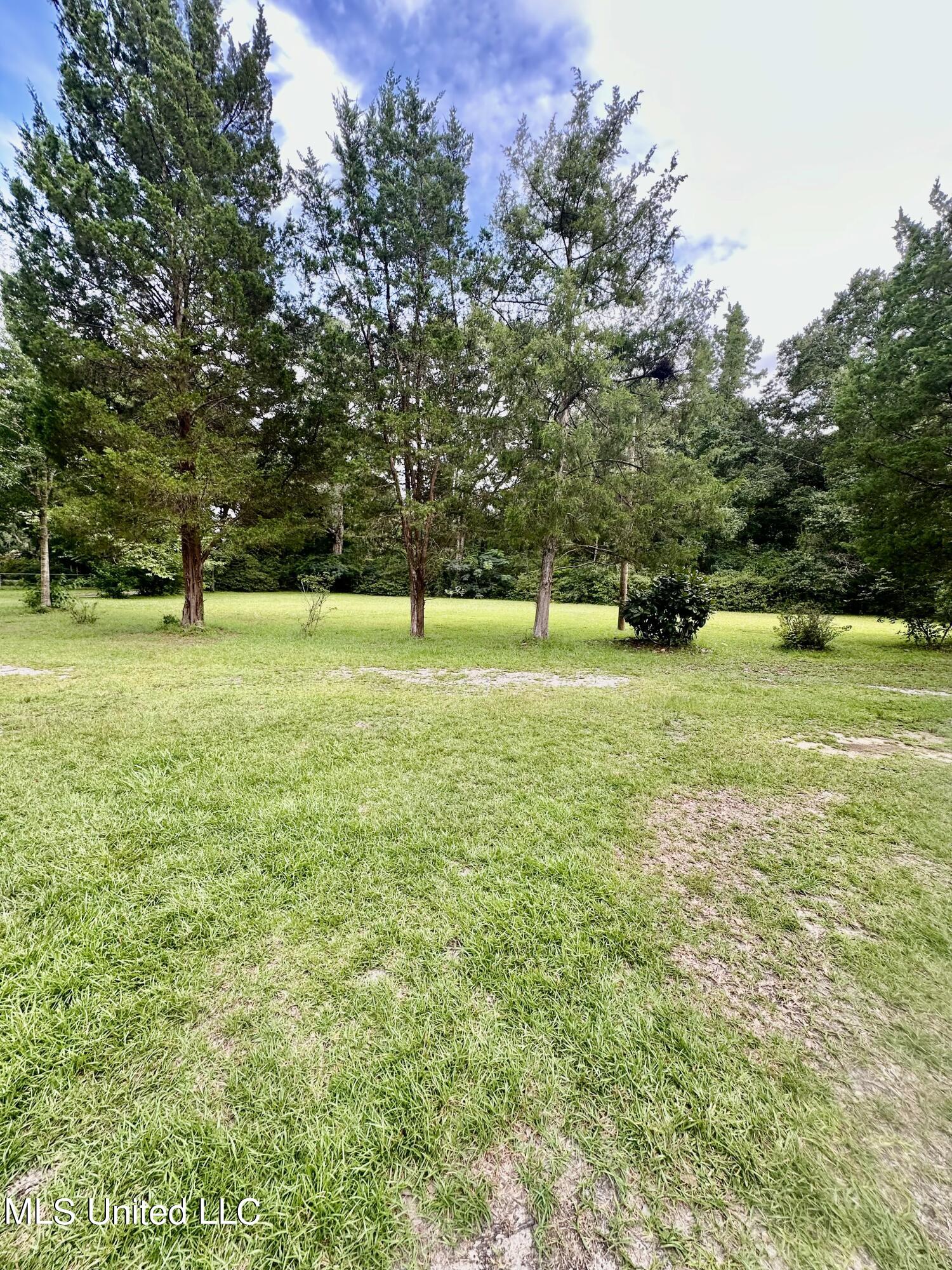 3517 Sheffield Road Moss Point, MS 39562 - Photo 2 of 14 IMG_9029