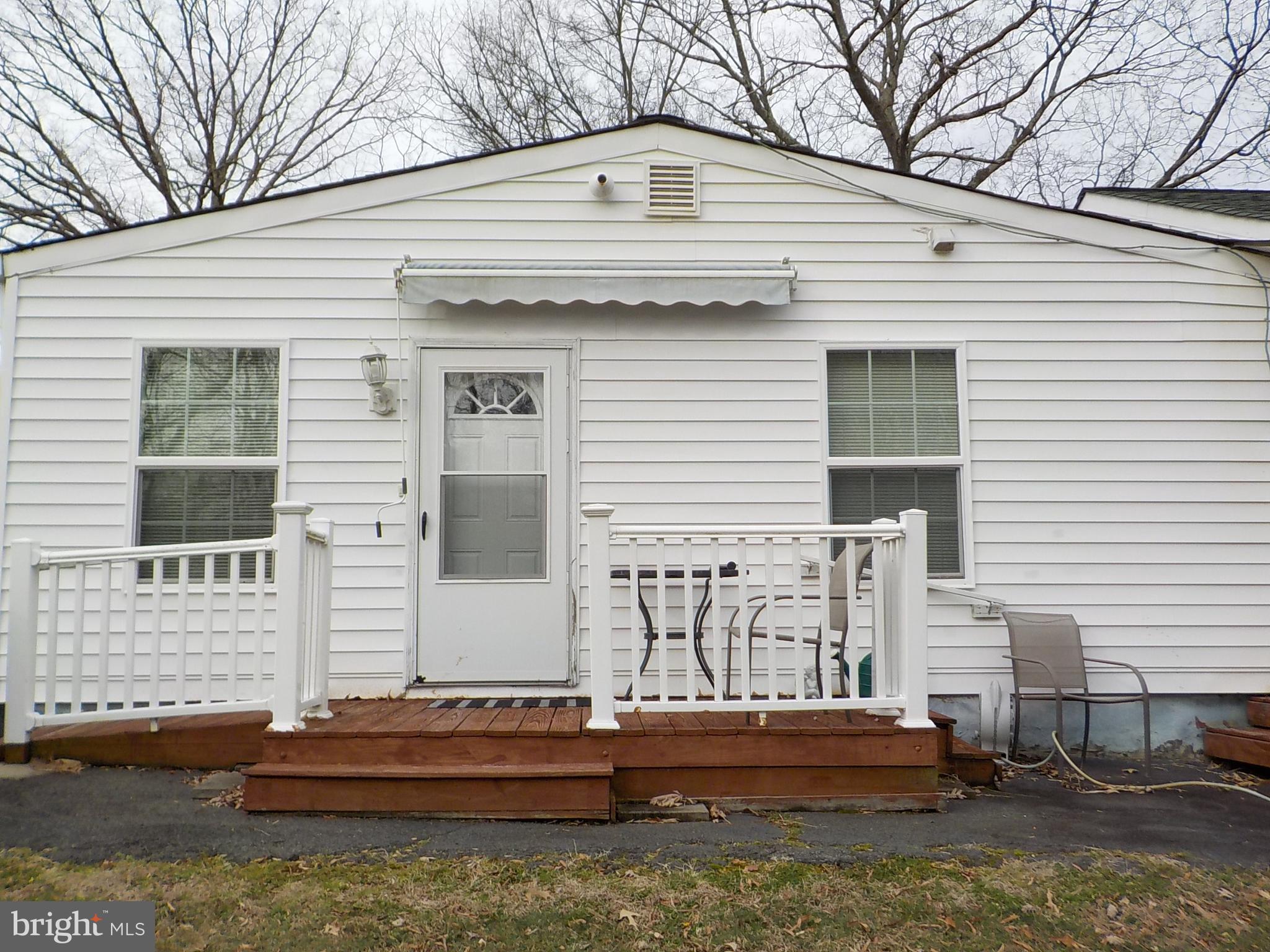 7808 Hoadly Road Manassas, VA 20112 - Photo 4 of 32 Side Entrance