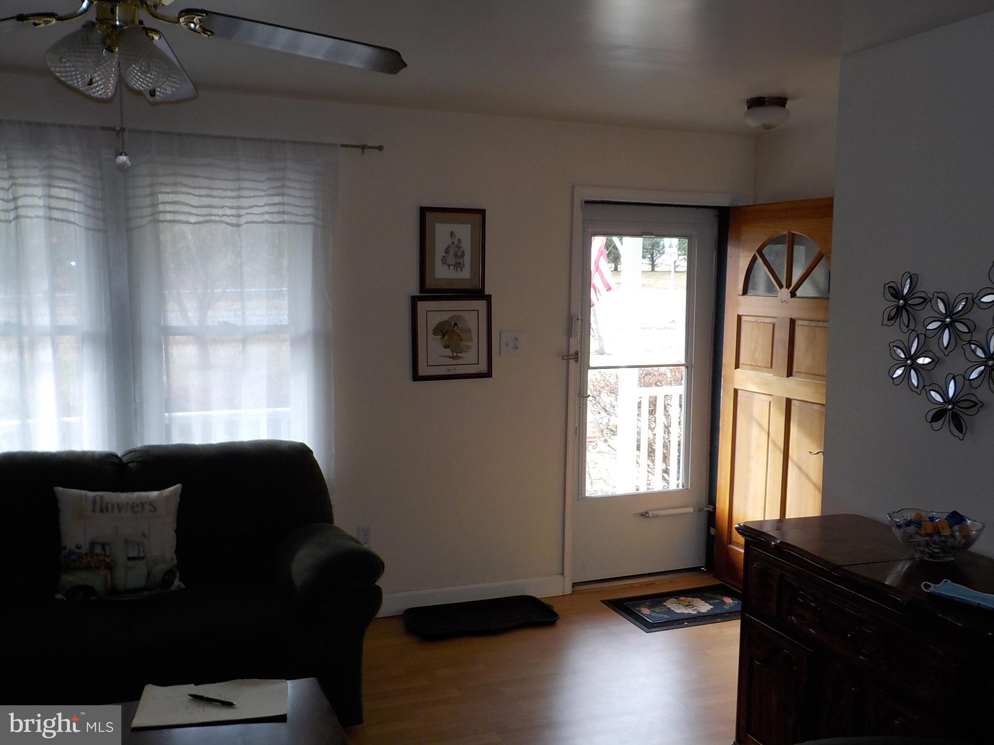 7808 Hoadly Road Manassas, VA 20112 - Photo 10 of 32 Living