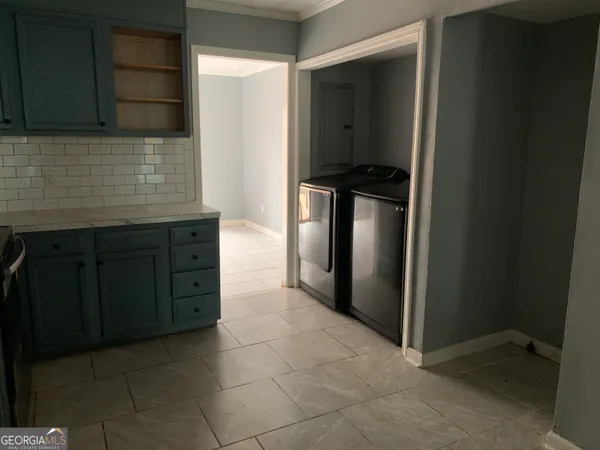 $1,900 | 95 Willowick Drive, Lithonia, GA 30038