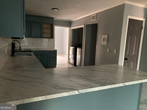 $1,900 | 95 Willowick Drive, Lithonia, GA 30038