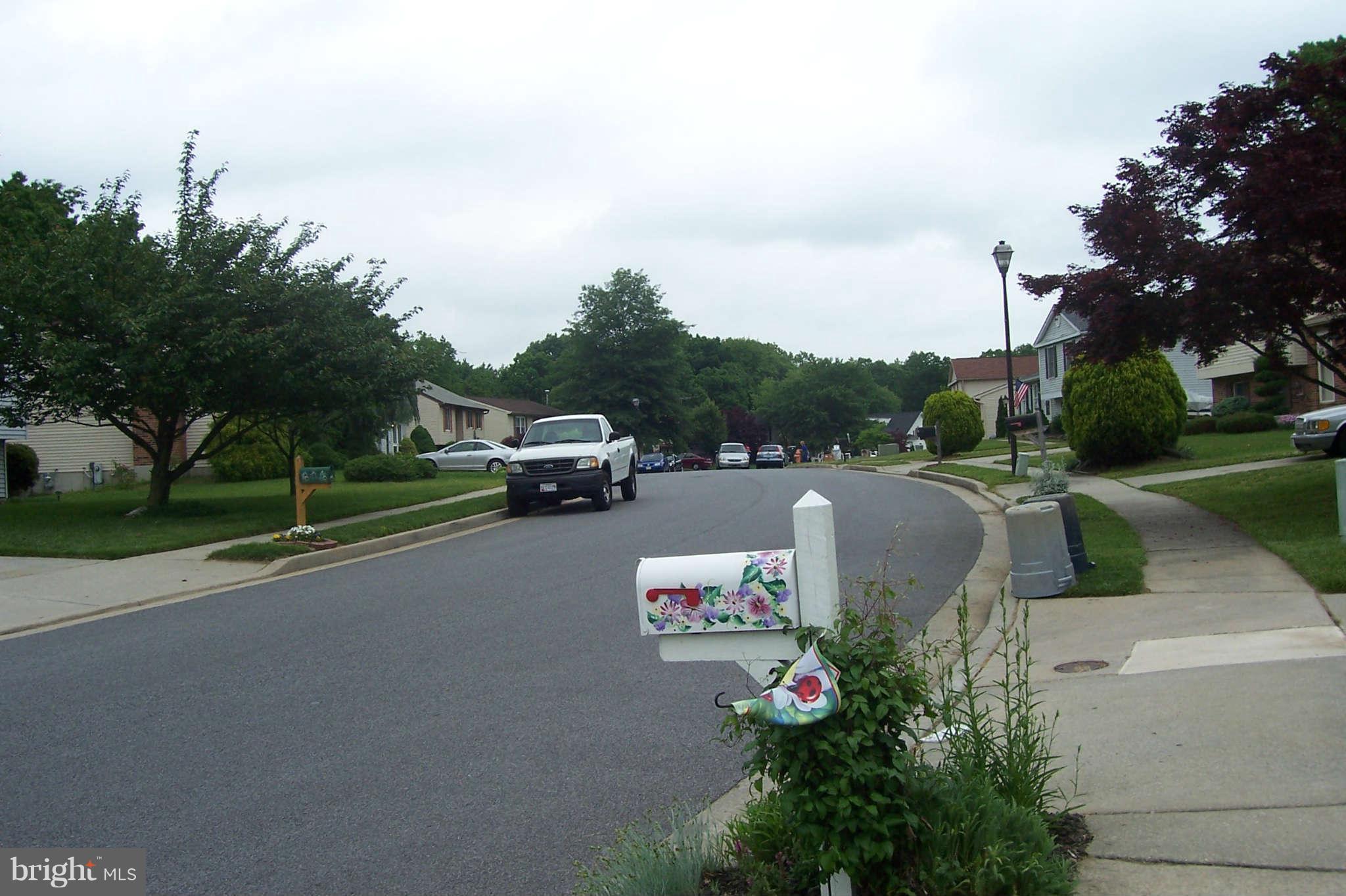 32 Yew Road Baltimore, MD 21221 - Photo 3 of 30