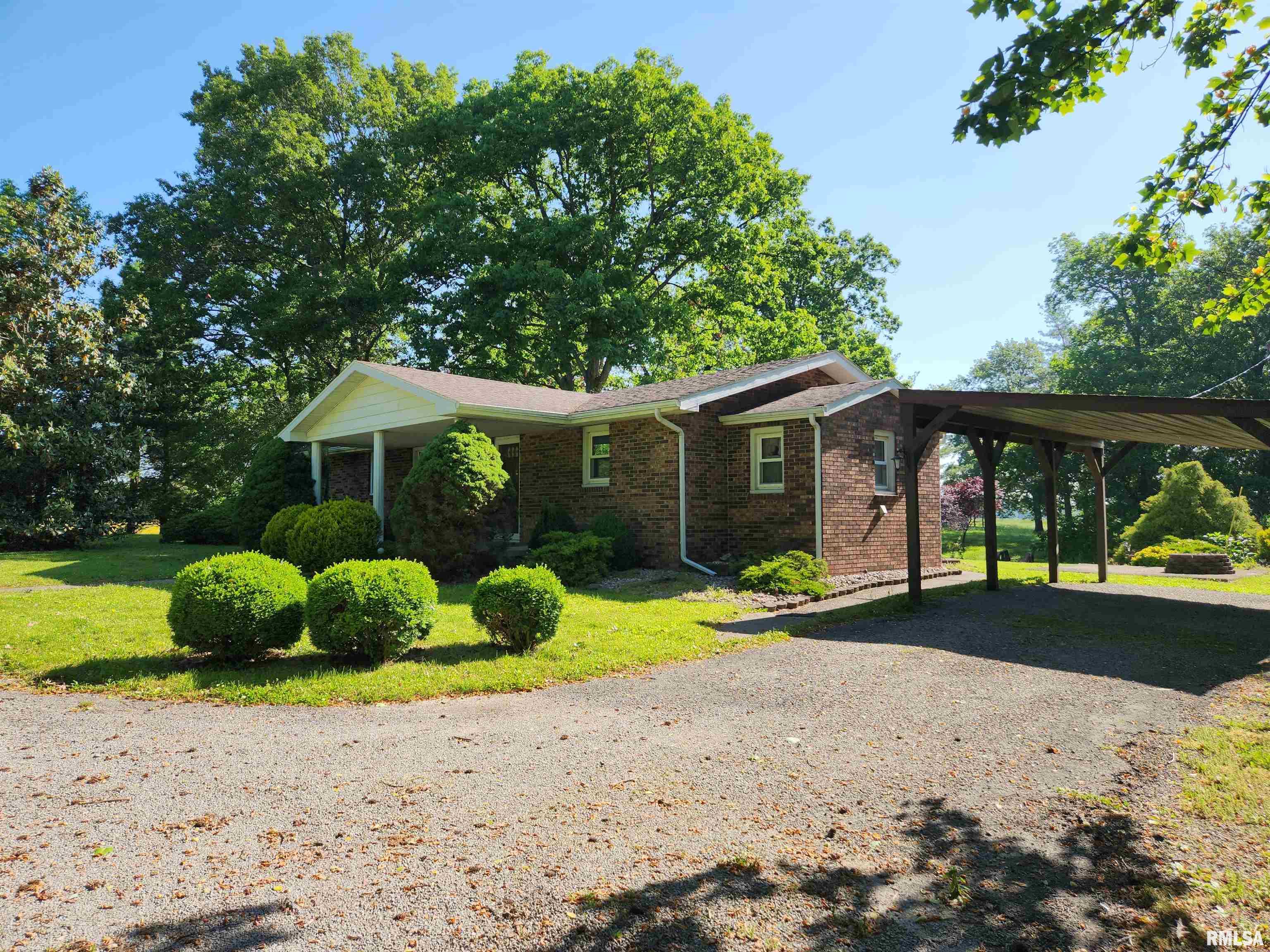 6535 East Yale Road Woodlawn, IL 62898 - Photo 1 of 22 Gallery Image 1