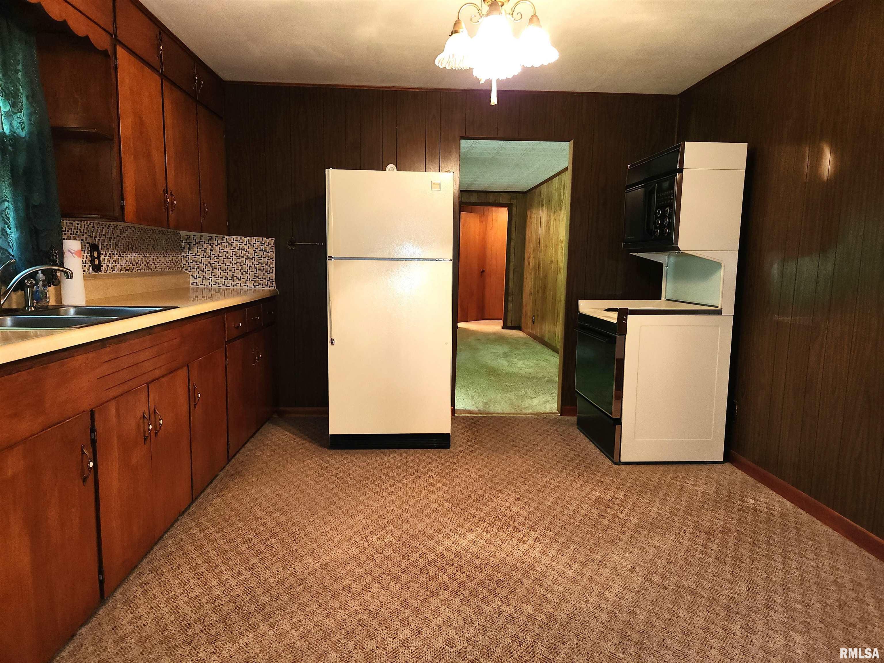 6535 East Yale Road Woodlawn, IL 62898 - Photo 6 of 22 Gallery Image 6