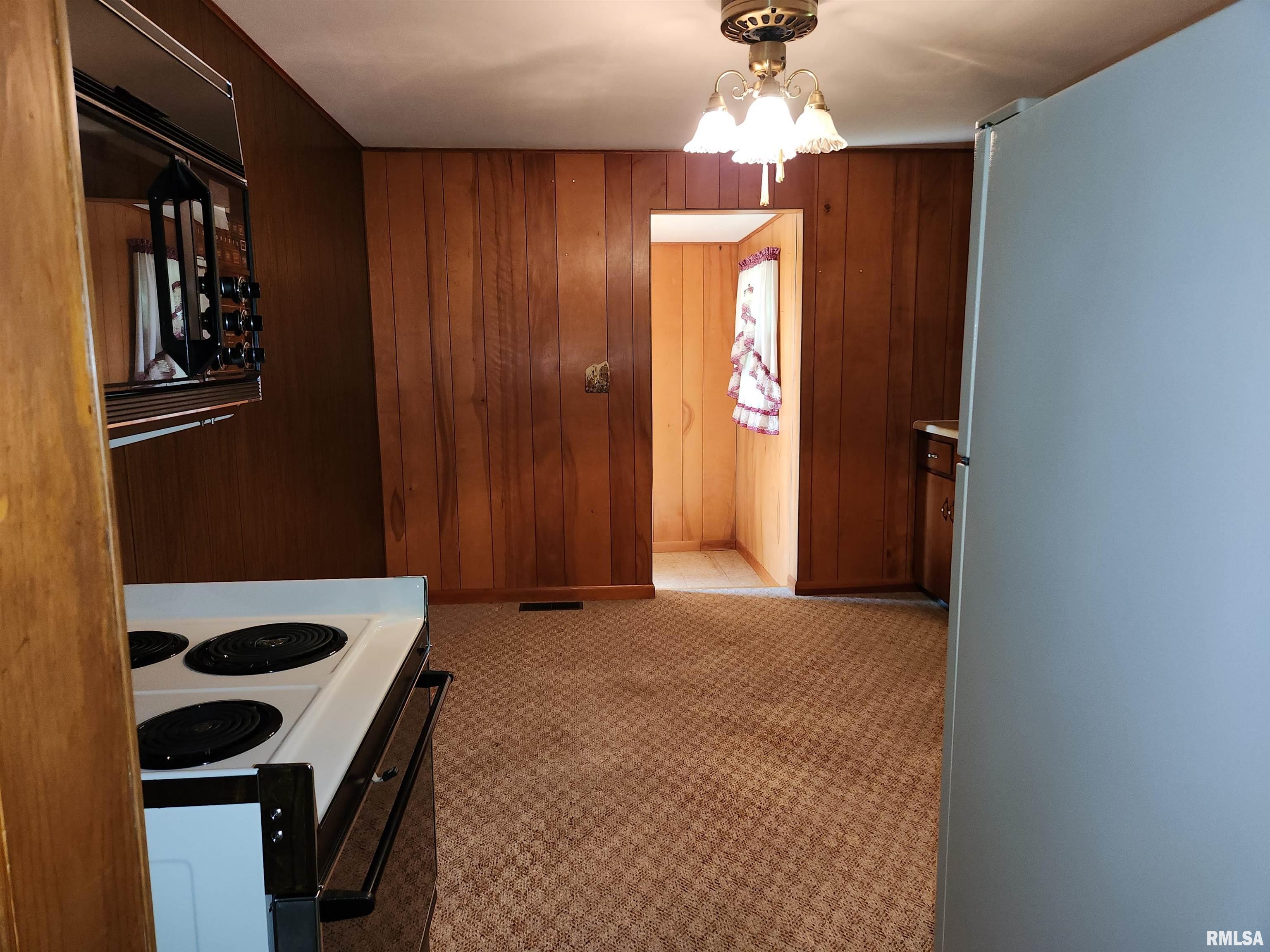 6535 East Yale Road Woodlawn, IL 62898 - Photo 7 of 22 Gallery Image 7