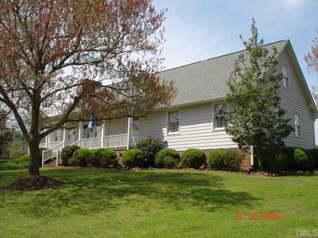 1802 Coleridge Road Siler City, NC 27344 - Photo 4 of 12 Gallery Image 4