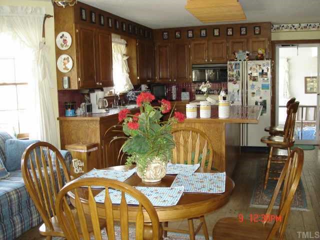 1802 Coleridge Road Siler City, NC 27344 - Photo 5 of 12 Gallery Image 5