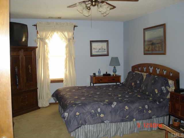 1802 Coleridge Road Siler City, NC 27344 - Photo 8 of 12 Gallery Image 8