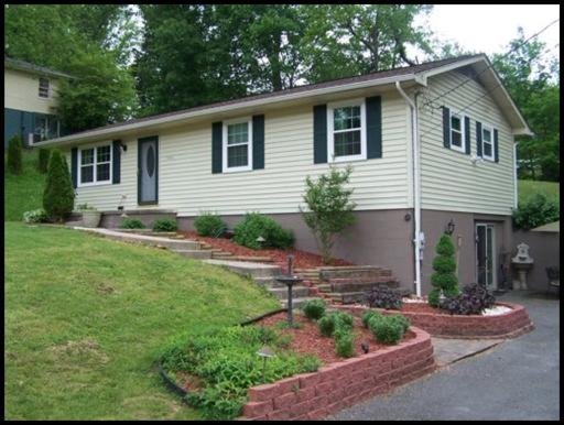 345 Walnut Valley Road Clinton, TN 37716 - Photo 1 of 1 Primary Photo