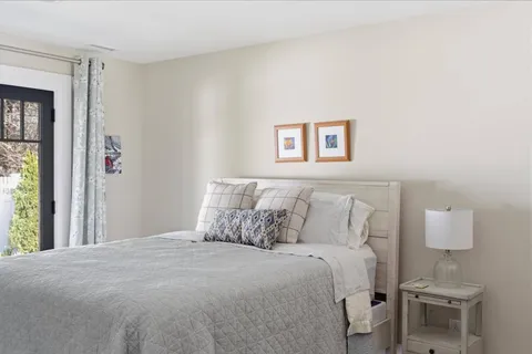$5,349,000 | 4 Post Lane, Quogue, NY 11959
