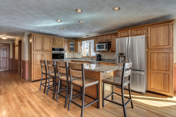 51 Lindor Road North Reading, MA 01864 - Photo 9 of 30 Gallery Image 9