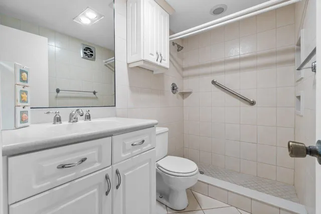 $119,900 | 2420 South Federal Highway, Unit 19, Boynton Beach, FL 33435