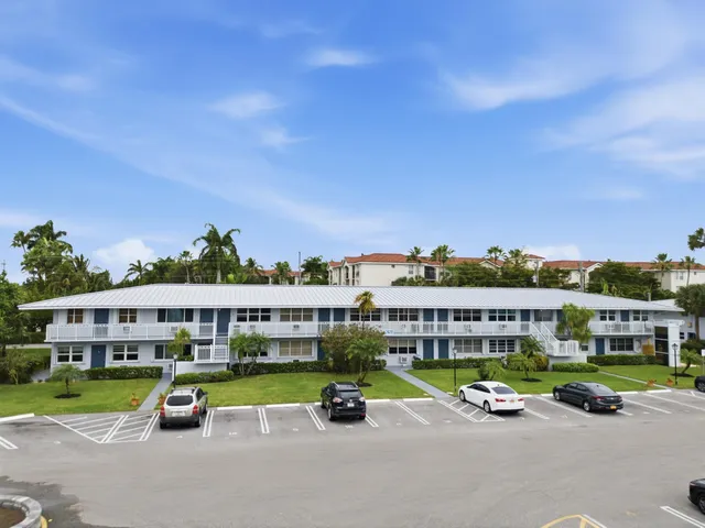 $119,900 | 2420 South Federal Highway, Unit 19, Boynton Beach, FL 33435