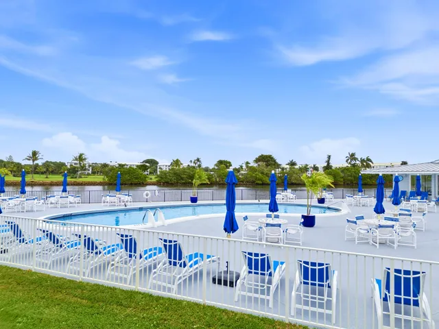 $119,900 | 2420 South Federal Highway, Unit 19, Boynton Beach, FL 33435