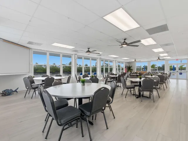 $119,900 | 2420 South Federal Highway, Unit 19, Boynton Beach, FL 33435