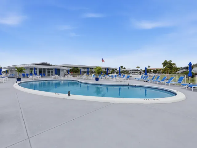 $119,900 | 2420 South Federal Highway, Unit 19, Boynton Beach, FL 33435