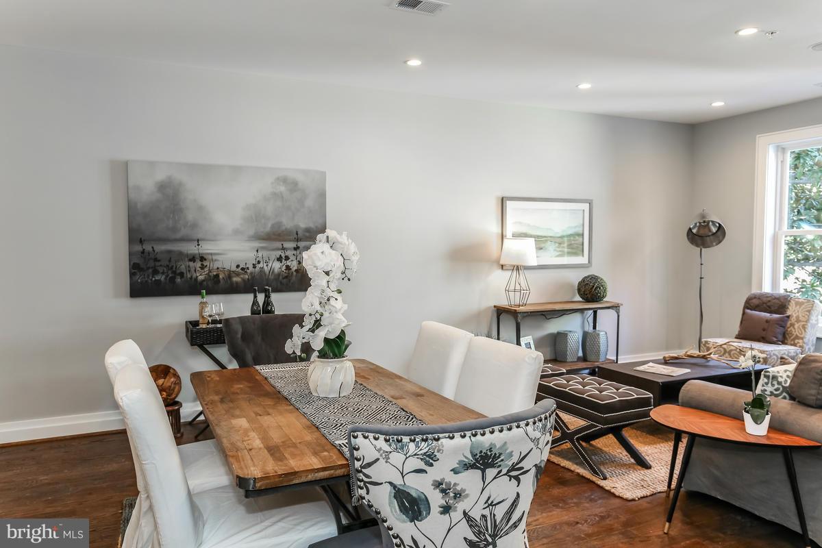 2303 Ontario Road Northwest, Unit 8 Washington, DC 20009 - Photo 6 of 15 Interior (General)