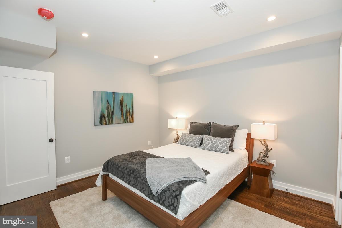 2303 Ontario Road Northwest, Unit 8 Washington, DC 20009 - Photo 9 of 15 Bedroom (Master)