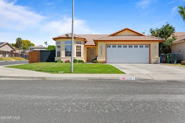 $449,000 | 258 Deep Creek Drive, Bakersfield, CA 93308